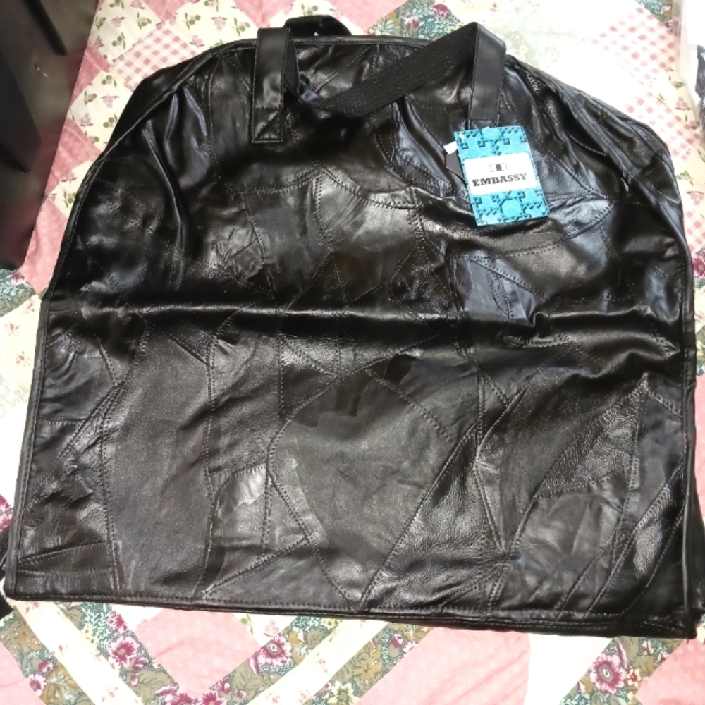 Embassy Black Patchwork Design Genuine Buffalo Leather Folding Garment B…